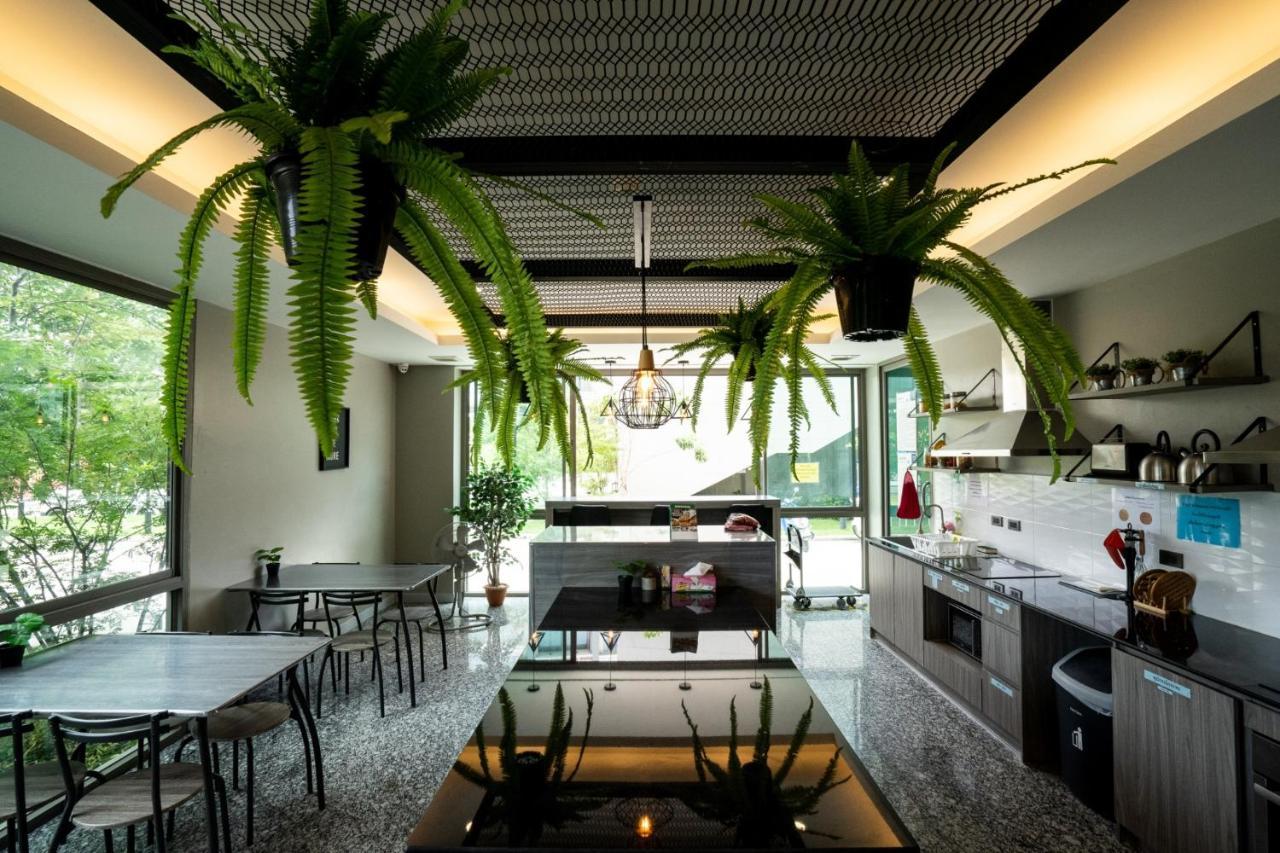 Onpa Hotel & Residence Bangsaen Экстерьер фото